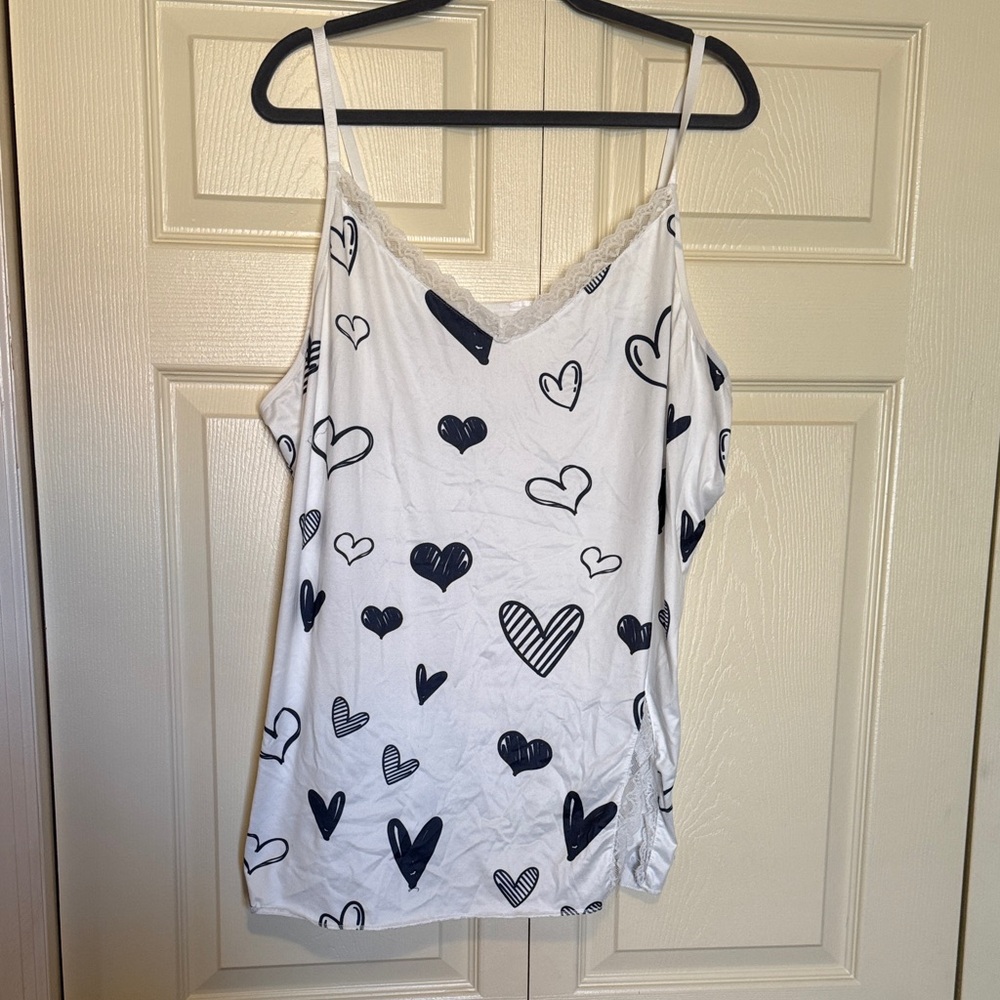 White and Black Heart Print Camisole